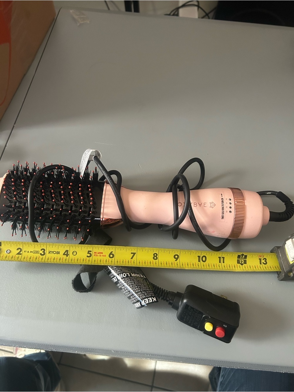 Rotating Hot Air Styling Brush in Rose Gold Pink